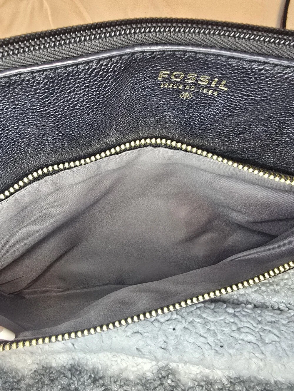 Fossil classic crossbody